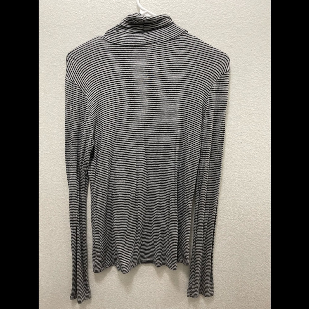 Active Basic Turtleneck Long Sleeve View 3